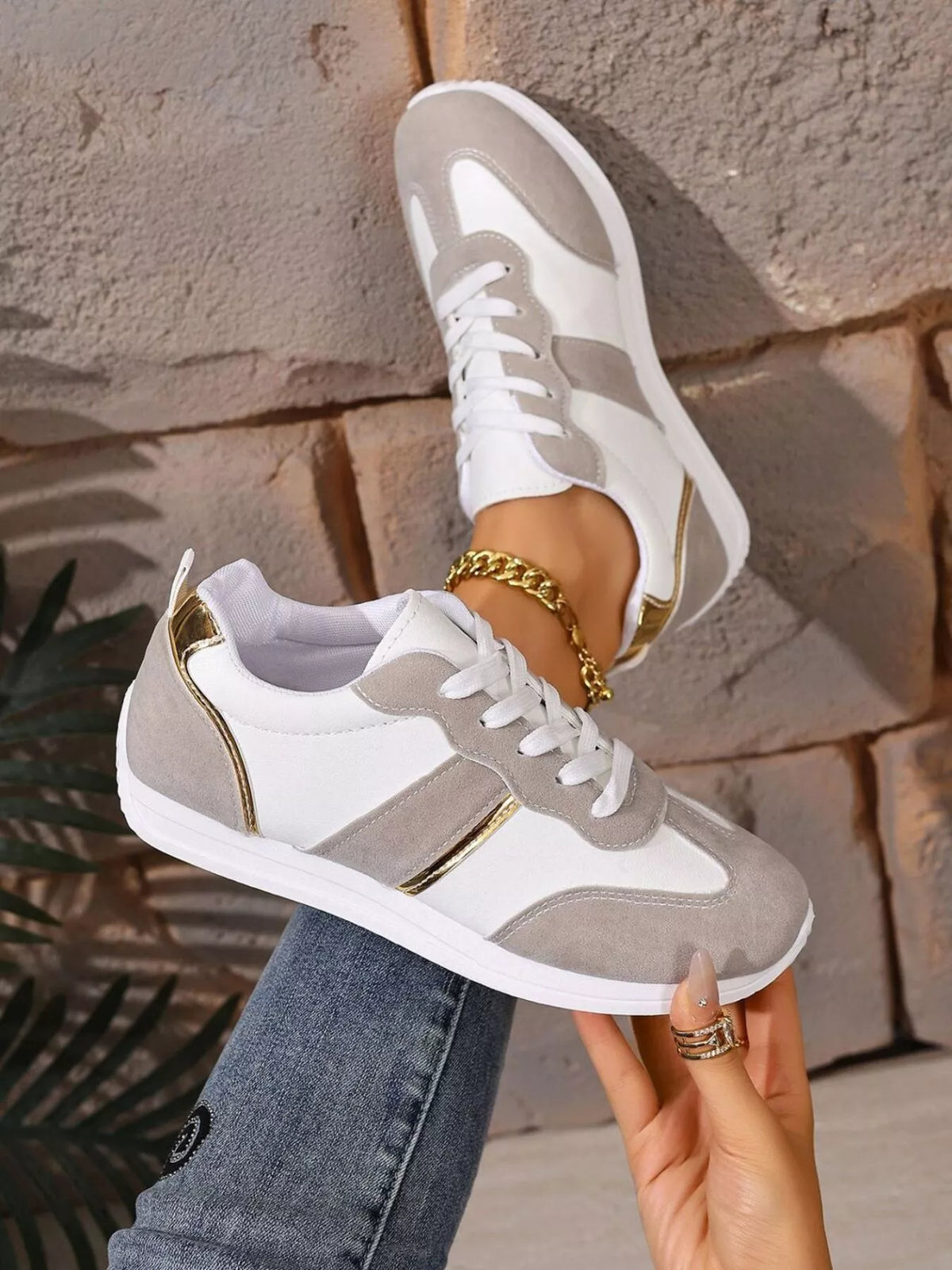 Round Toe Lace Up Sneakers