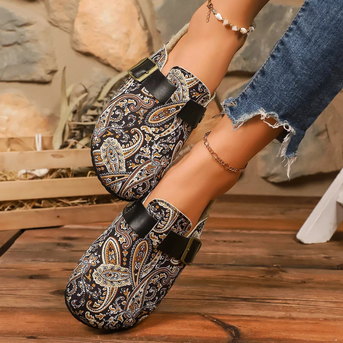 Round Toe Flats Slip-Ons
