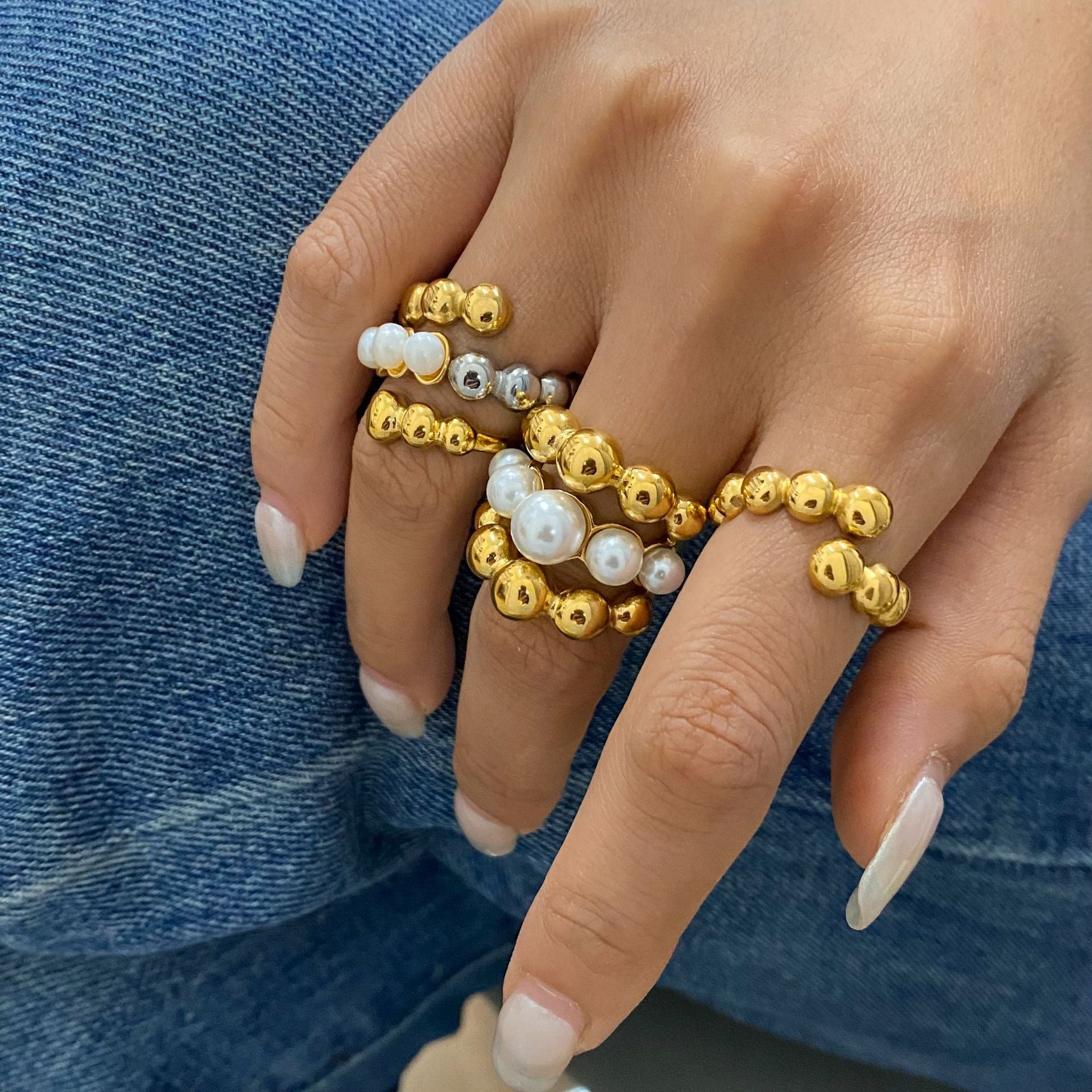 18K Gold Round Pearl Inlaid Ring