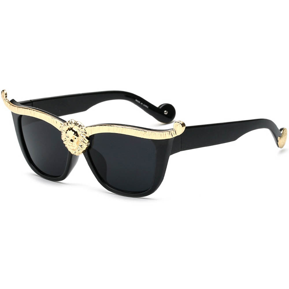 Steampunk Sunglasses Men Gold 3D Lion Head Brand Designer Oversized Glasses Women Hipster Gothic Couple outfit