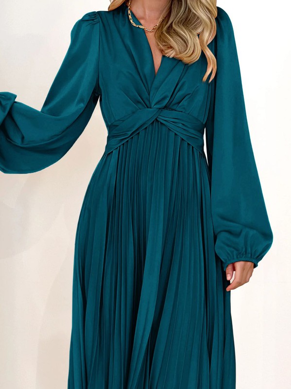Miss Sparkling |Pleated Long Sleeve Dress