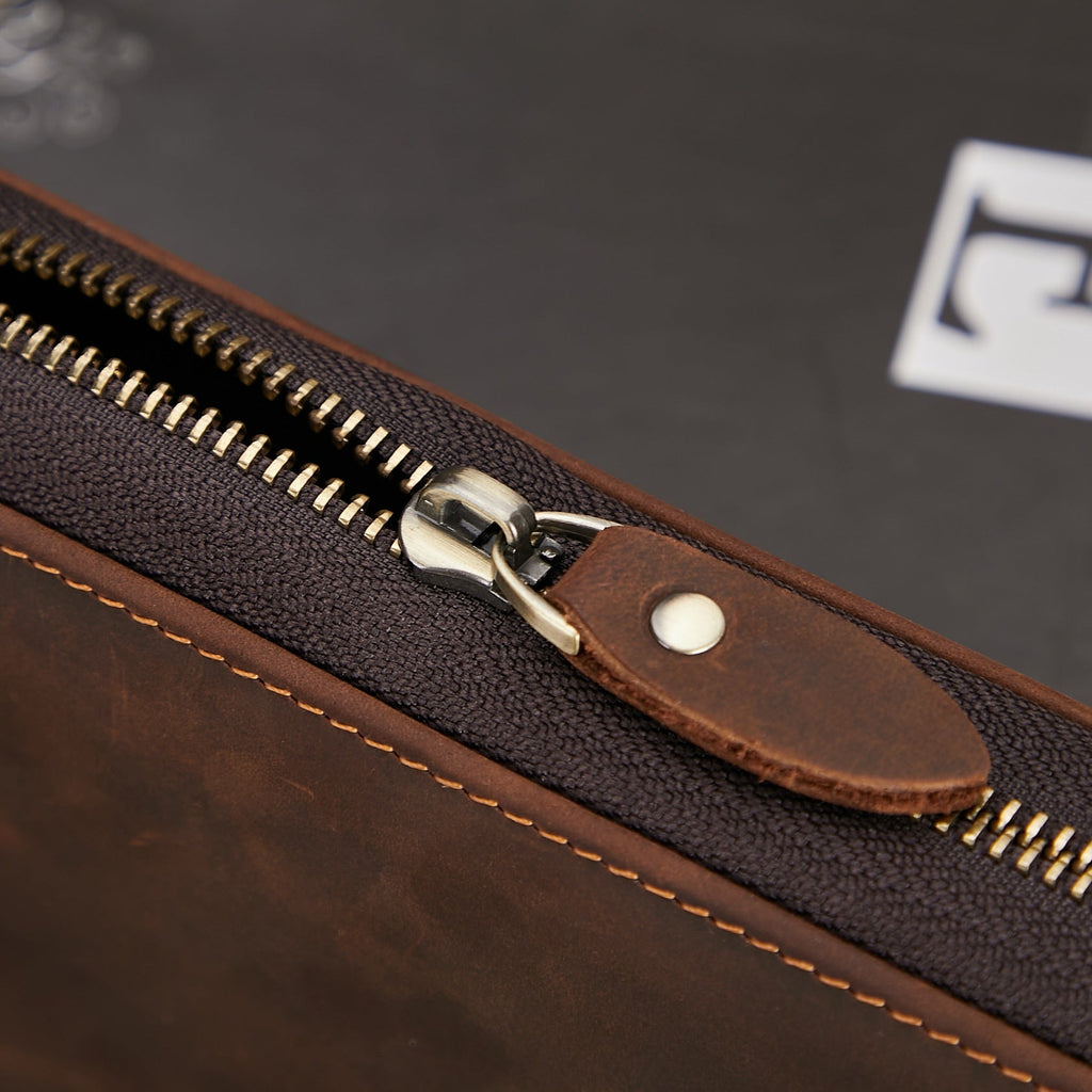 Retro Hand Zipper Men's Leather Wallet