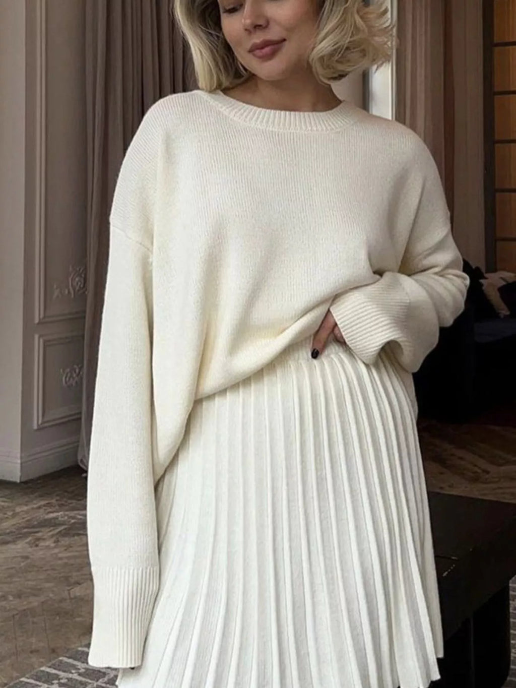 Ribbed Hem Round Neck Sweater