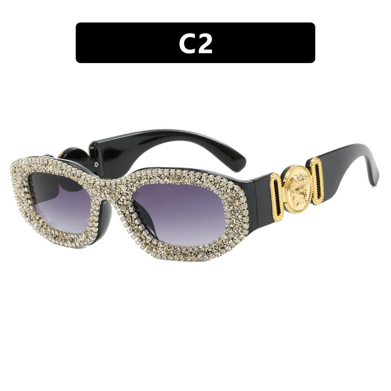 Diamond studded head sunglasses, trendy high-end sunglasses, ladies' sunglasses, street photography