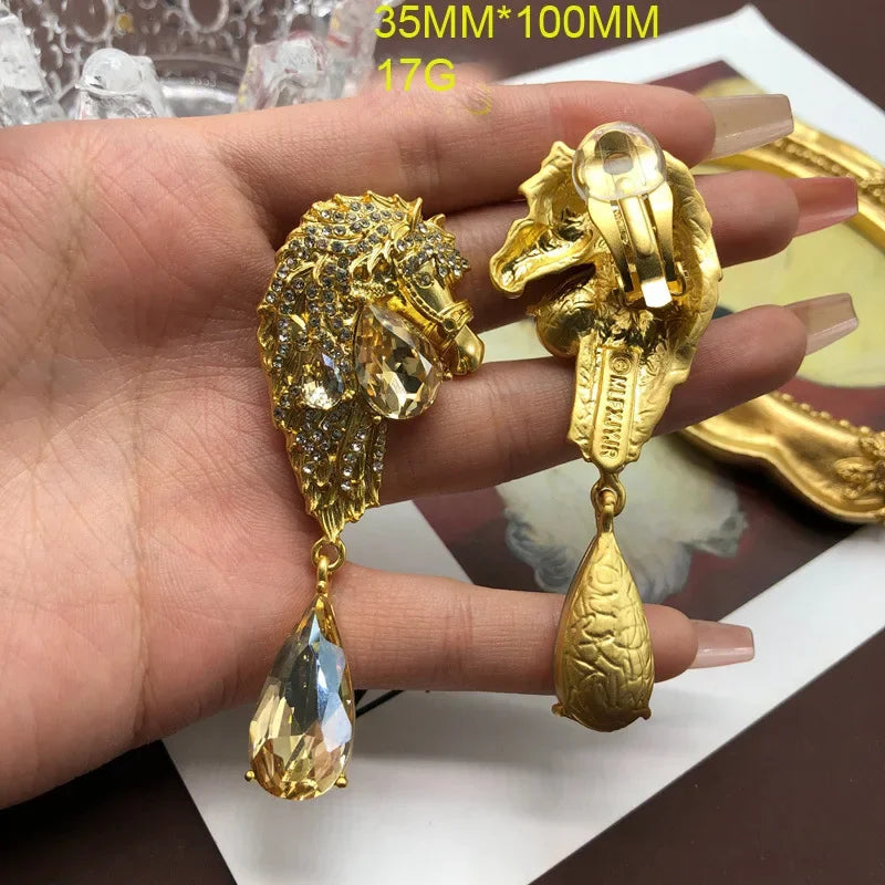 Heavy Industry Fashion Chest Flower Set with Diamond Head Shaped Water Droplet Charm Earnail Earclip Broch Set