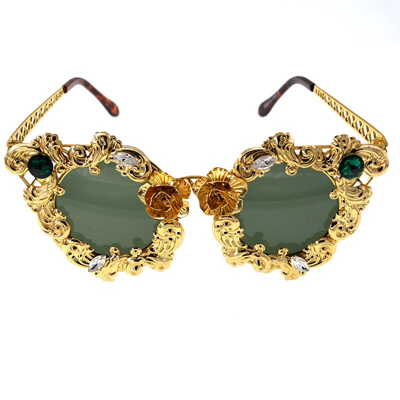 Cat Eye Sunglasses Women Luxury Gold Hollow Diamond Frame Brand Designer Sunglasses for Ladies Girls Shades