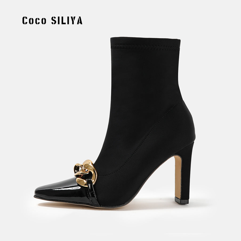 Autumn and Winter New Short Boots Women's Pointed Toe High Heel Thick Heel Medium Volume Martin Boots Large Size Boots