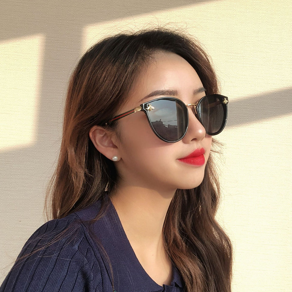 Bee Fashion For Women Sunglasses Men Square Brand Design Sun Glasses Oculos Retro Male Iron