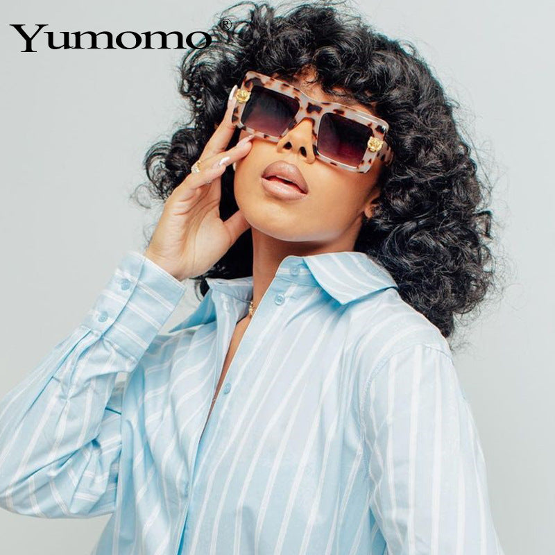 New Wide Flat Top Sunglasses Classic Versatile Retro Diamond-studded Metal Leopard Head Trend Sunglasses