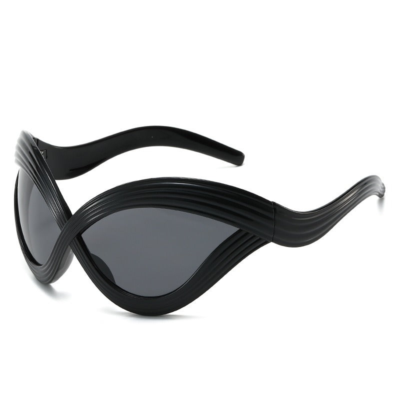 Line cat eye sunglasses, fashionable runway style futuristic hip-hop sunglasses