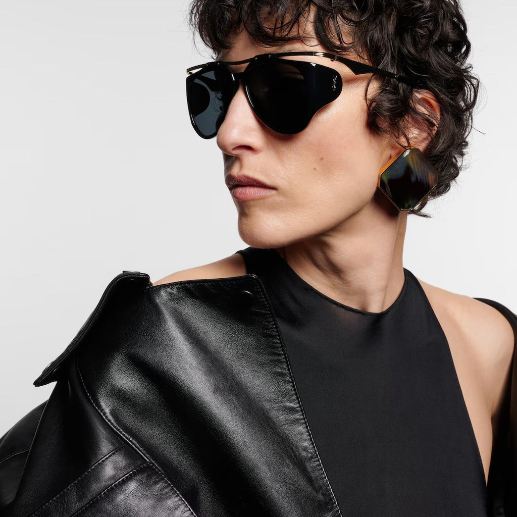 Sunglasses, European and American street photos, Instagram influencers, models, geometric metal frames, sunglasses for women