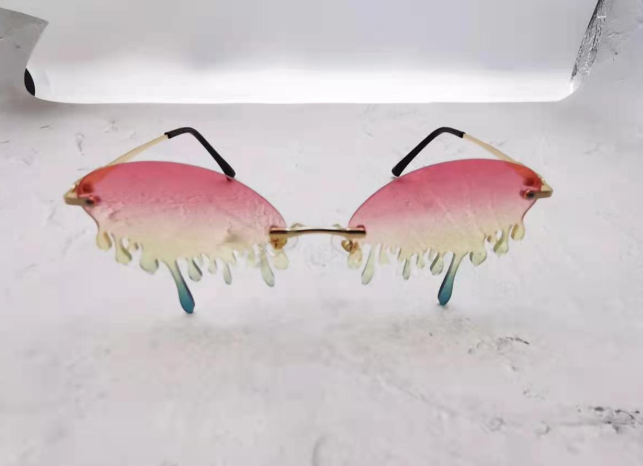 UV400 Trendy Tassel Sunglasses Fashion Retro Rimless Sun Glasses Steampunk Sunglasses Shades Funny Clouds Shaped Eyeglasses