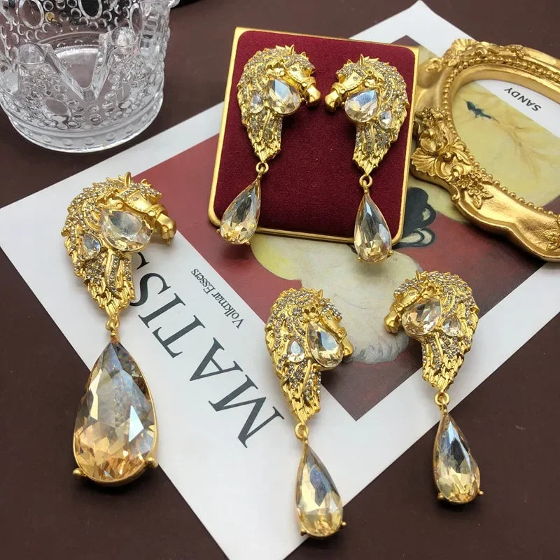 Heavy Industry Fashion Chest Flower Set with Diamond Head Shaped Water Droplet Charm Earnail Earclip Broch Set