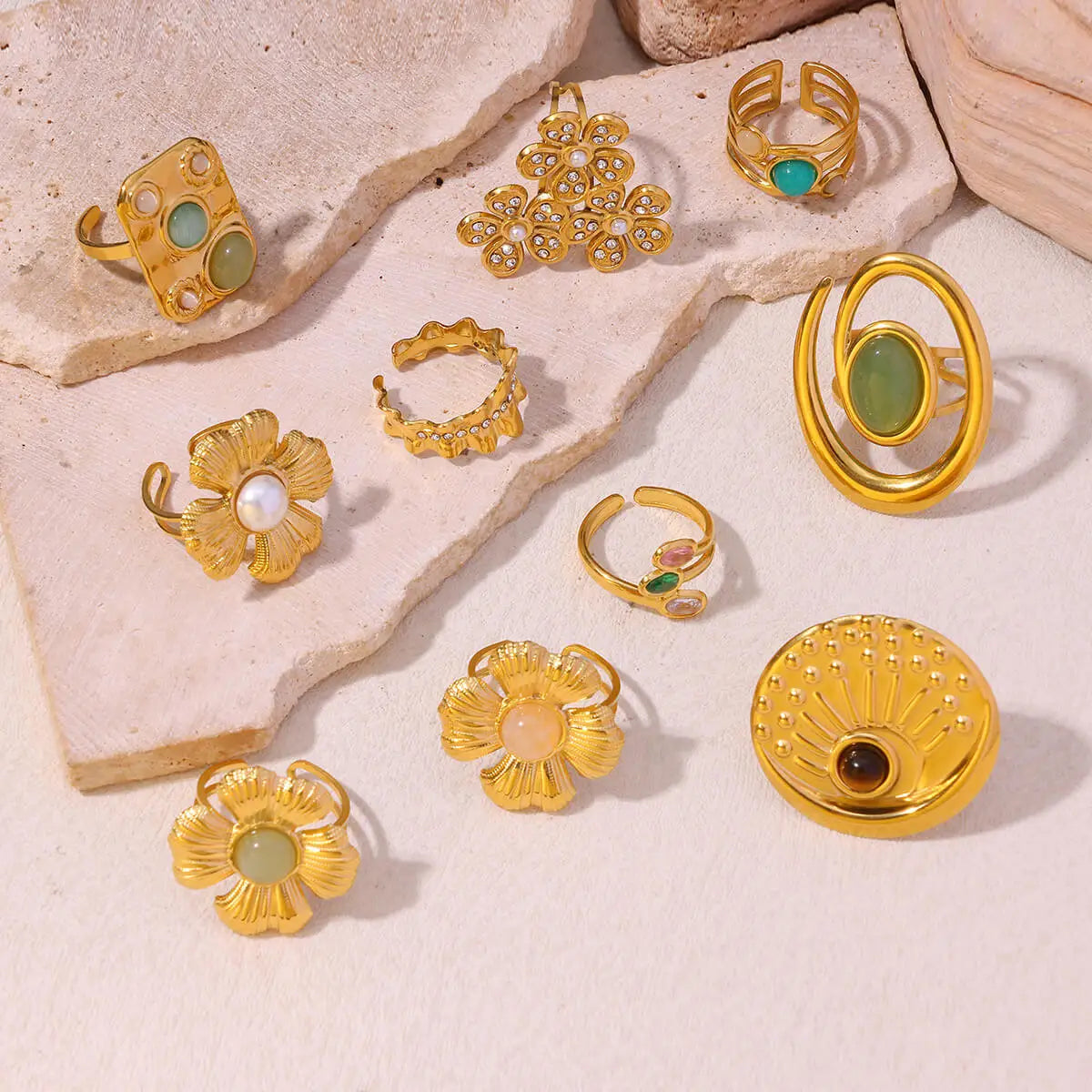 Vintage Green Stone Flower Zircon Ring
