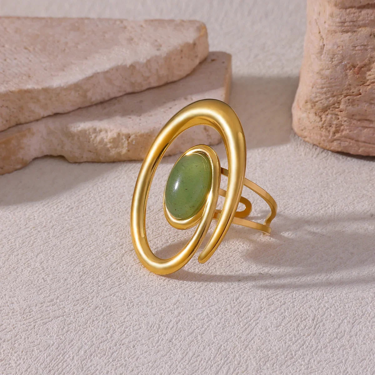Vintage Green Stone Flower Zircon Ring