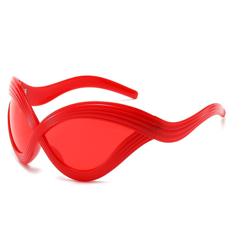 Line cat eye sunglasses, fashionable runway style futuristic hip-hop sunglasses