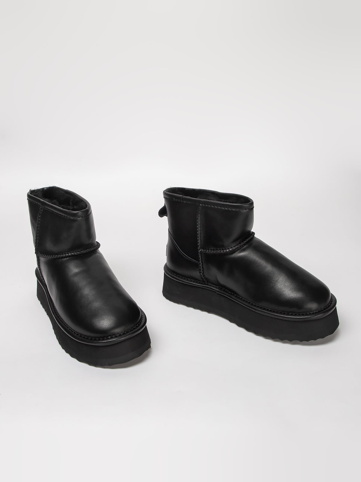 Women's leather boots with insulation-1