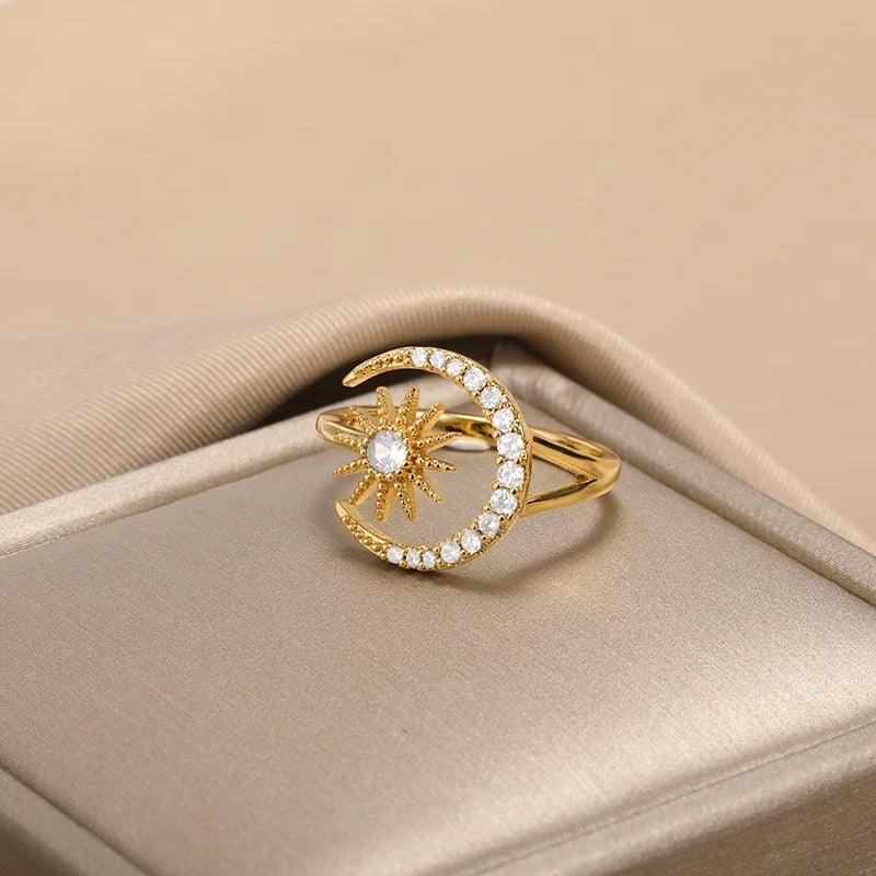 Zircon Star Moon Ring
