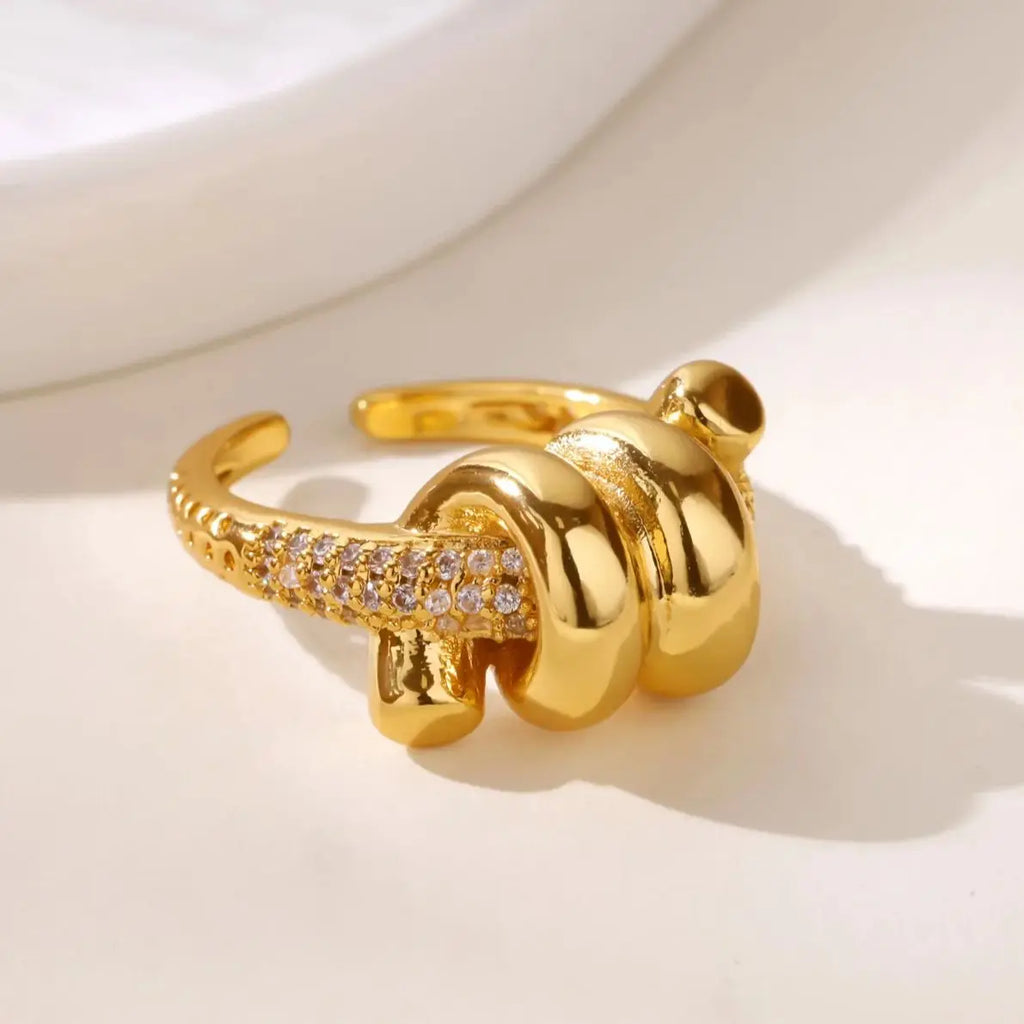 Zircon Star Knot Ring