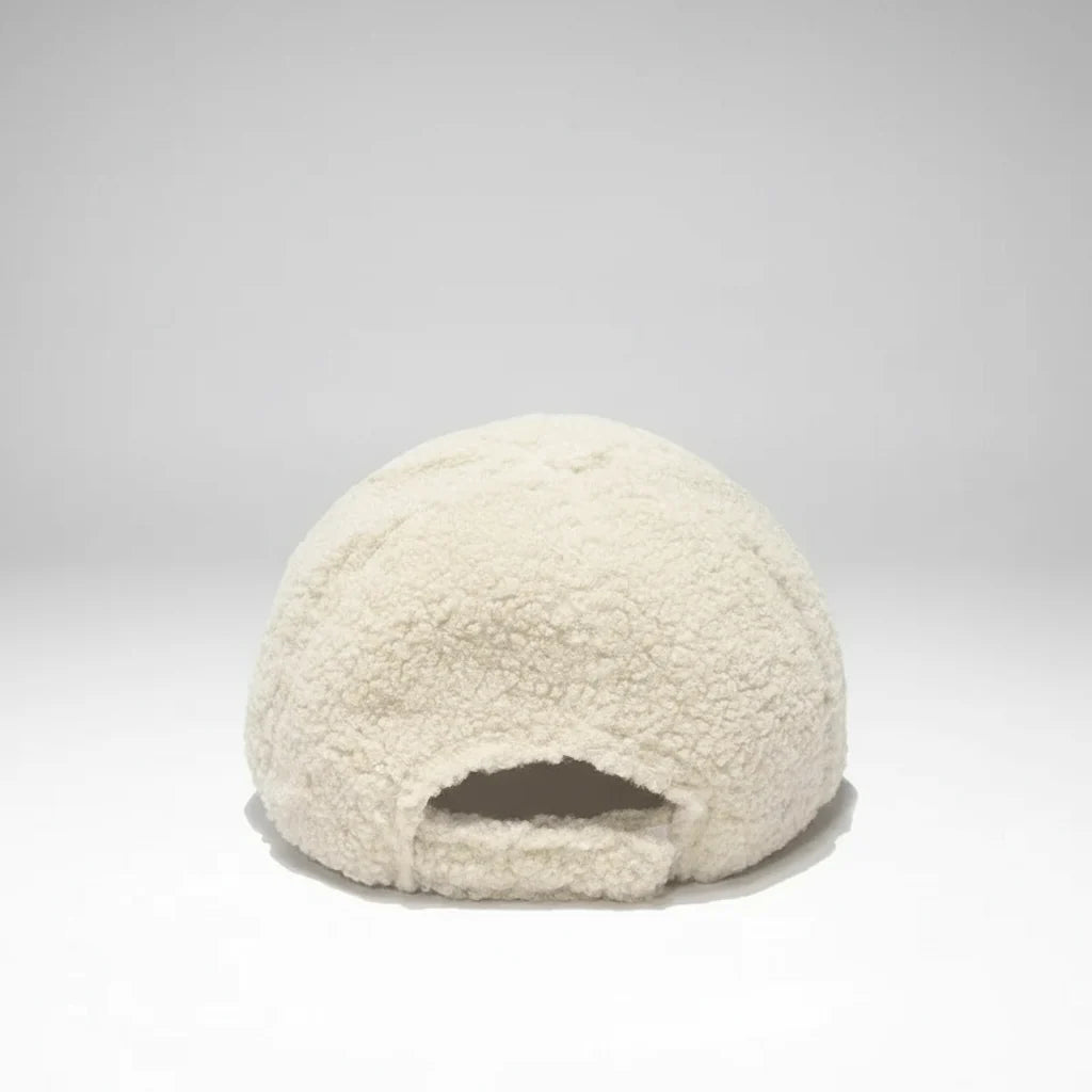 Lamb Wool Baseball Cap — Korean Style Plush Winter Sun Hat for Women