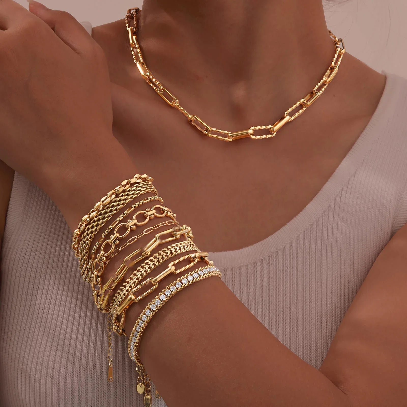 18K Gold Twist Paperclip Bracelet