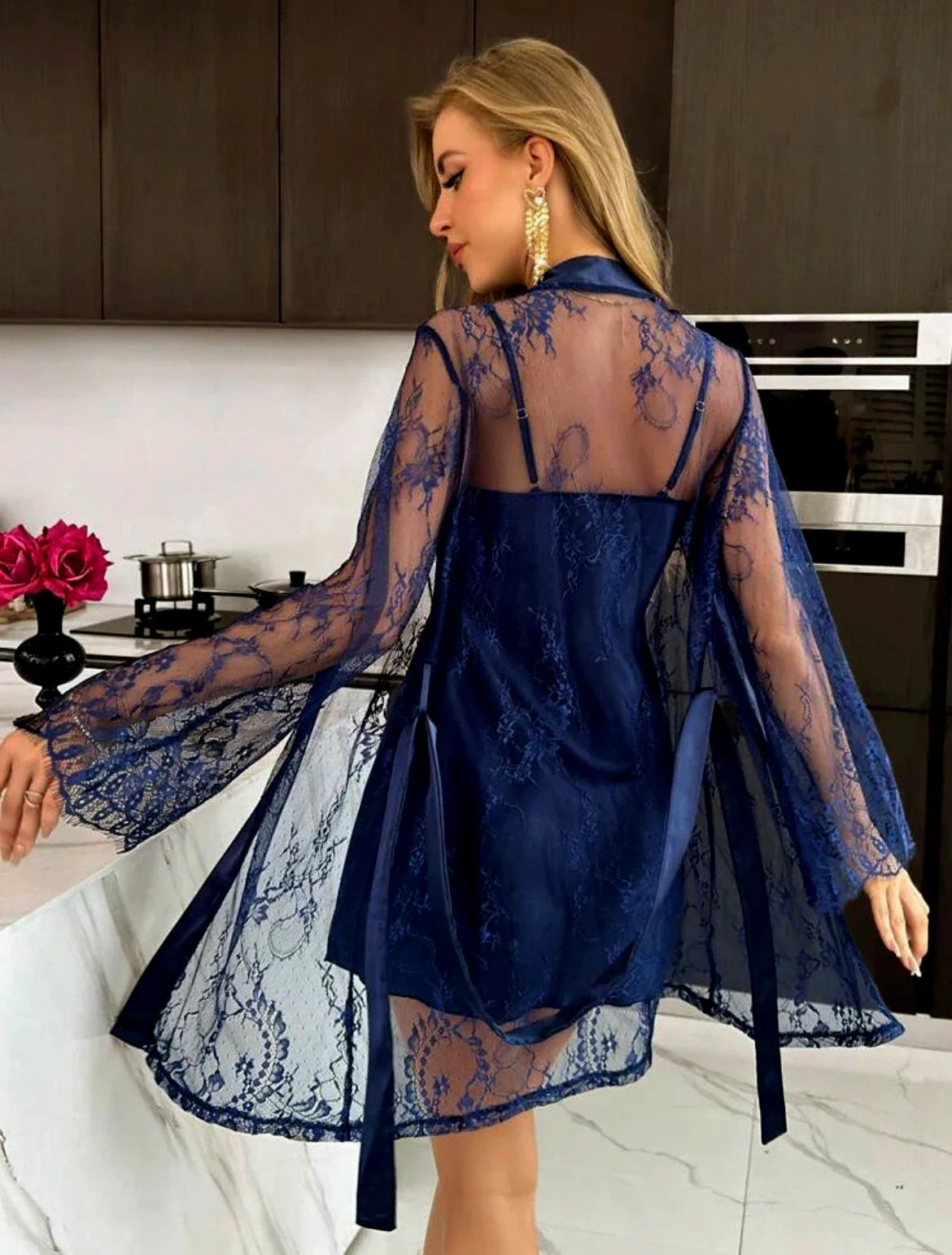Sexy mesh nightgown with lace and lace, tempting perspective sleepwear, women's outerwear, home clothes