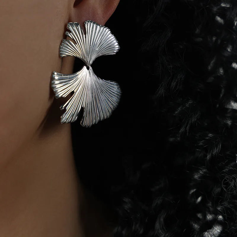 Vintage Gold Flower Stud Earrings