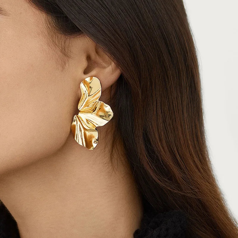 Vintage Gold Flower Stud Earrings