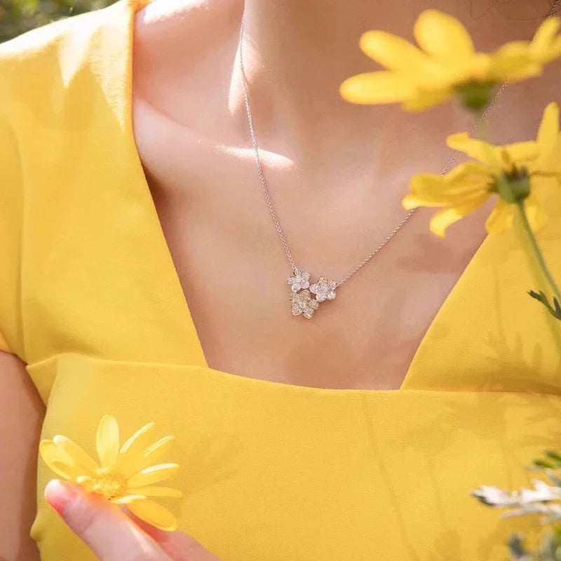 Huitan Shiny Flowers Design Pendant Necklace