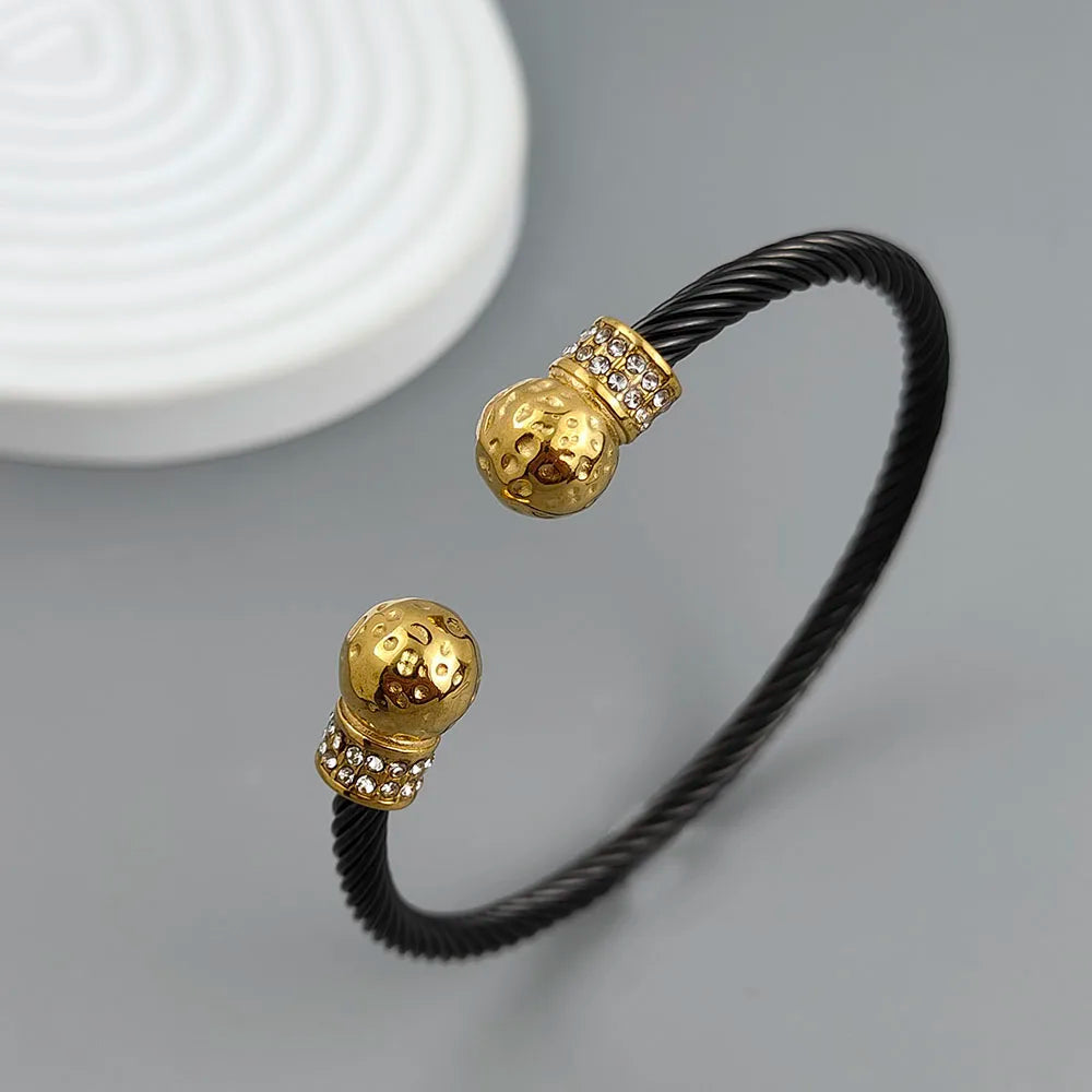 Wire Twisted Zirconia Gold Bracelet