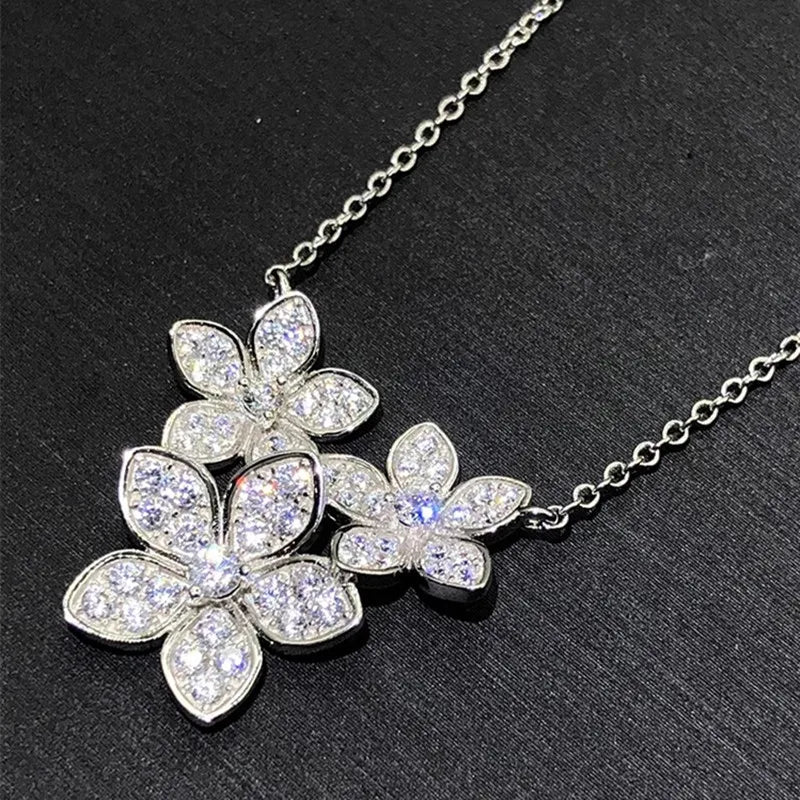 Huitan Shiny Flowers Design Pendant Necklace