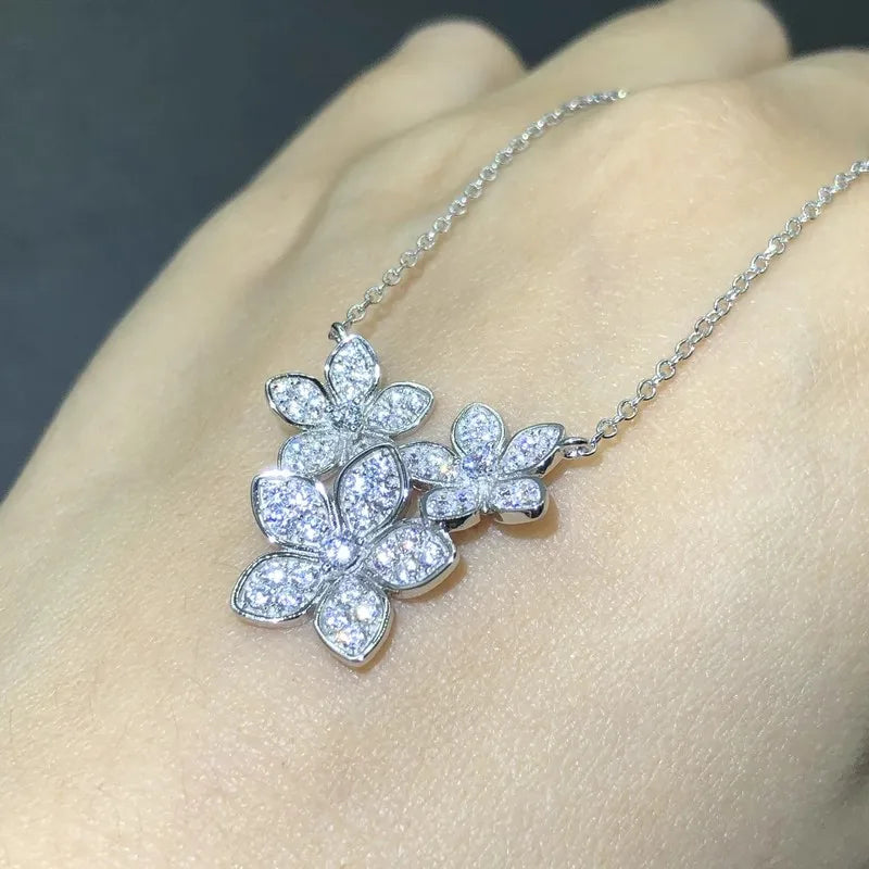 Huitan Shiny Flowers Design Pendant Necklace