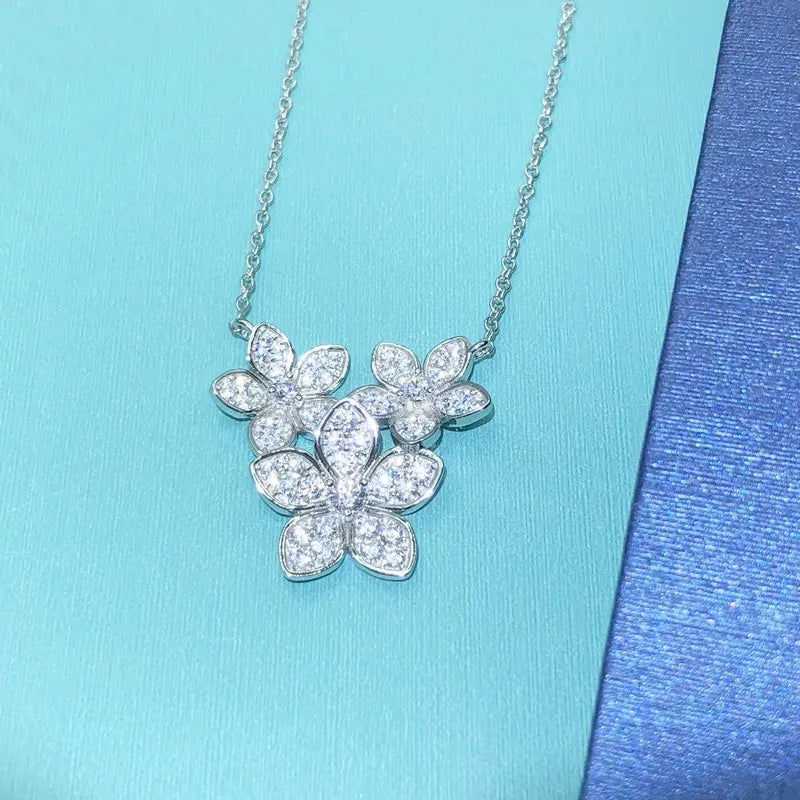 Huitan Shiny Flowers Design Pendant Necklace