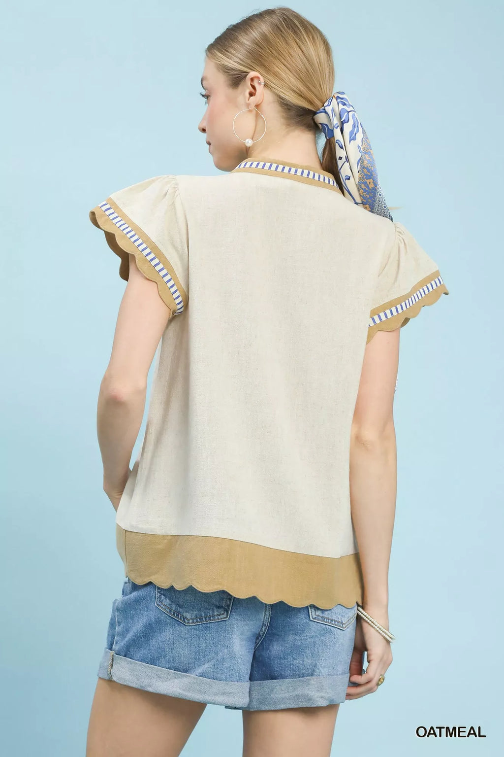 Umgee Contrast Scallop Trim Top