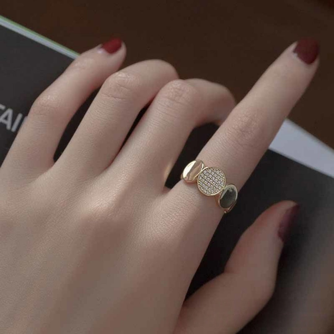 Open Ring With Micro-set Details Elegant And Stylish For Women
