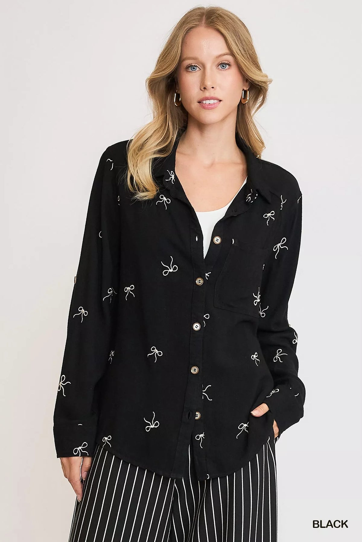 Umgee Linen Blend Fitted Shirt with Ribbon Embroidery Details